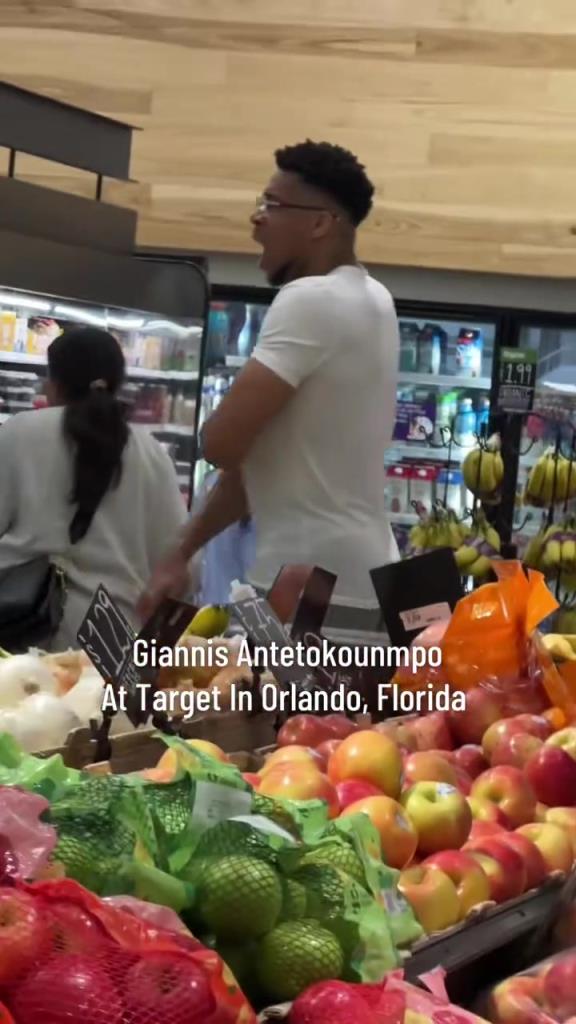 好男人??！字母哥在奧蘭多度假 陪妻子一起逛超市